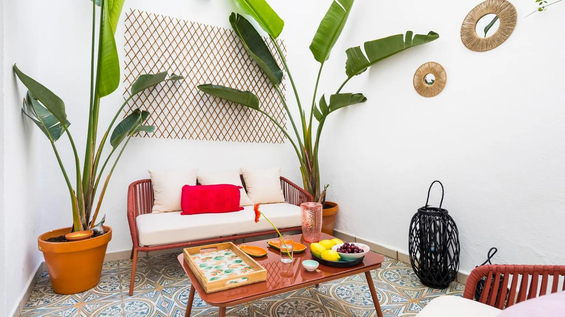 New Charming Duplex With Private Patio Apartment Seville