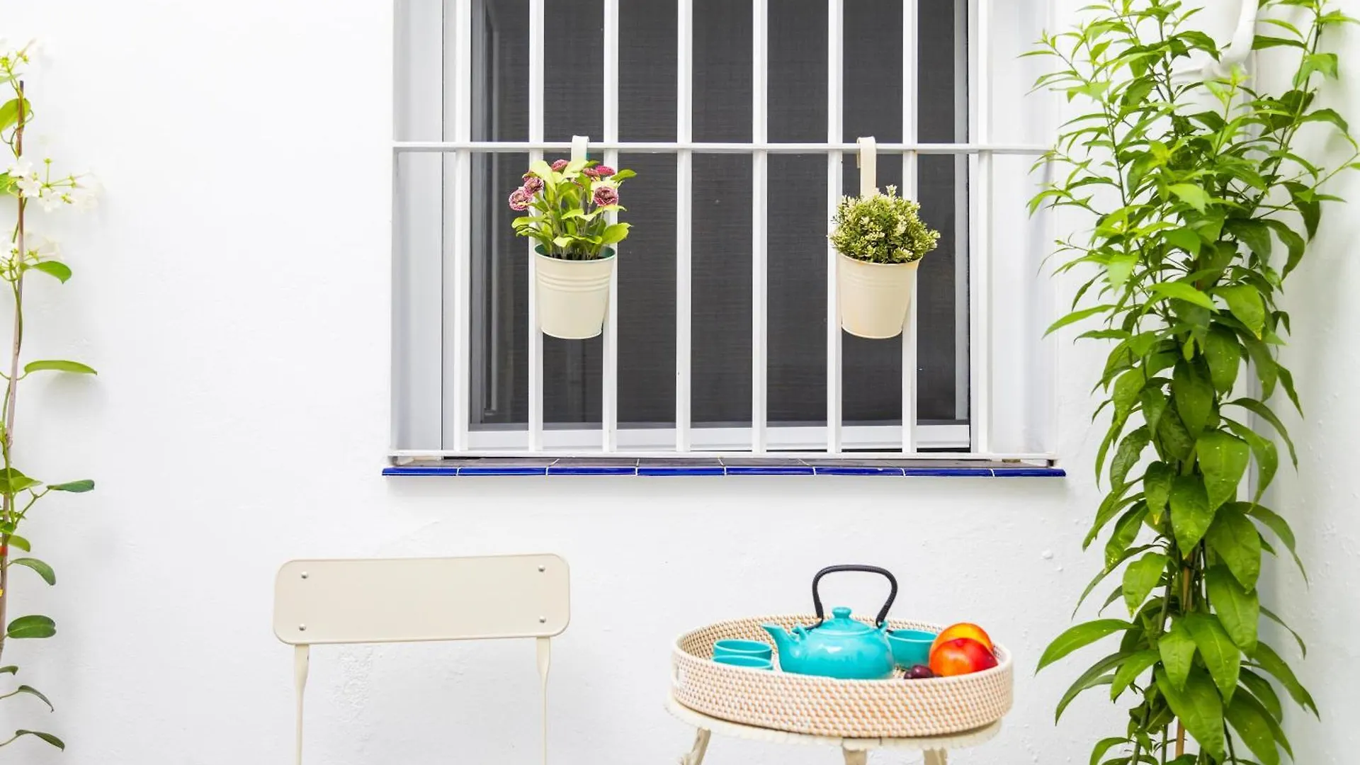 New Charming Duplex With Private Patio Apartment Seville