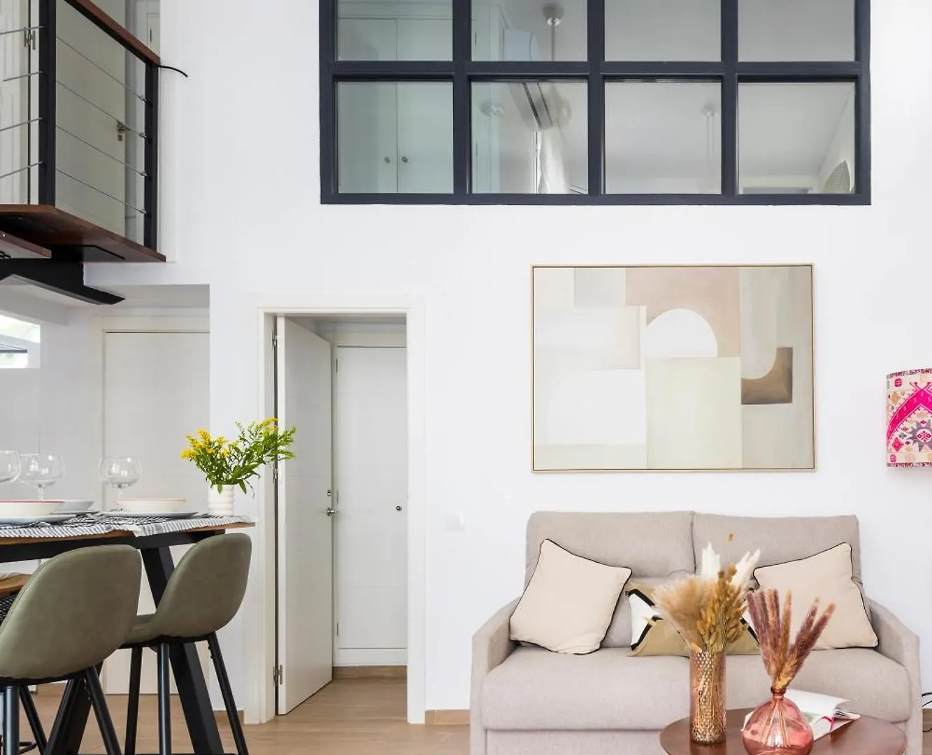 New Charming Duplex With Private Patio Apartment Seville